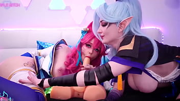 Ahri and Vayne with fake male body and huge toys