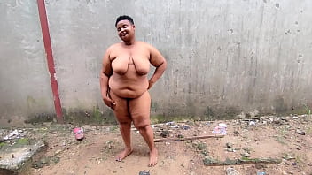 Beauty Bbw Walks Absolutely Naked And Fucked in The Site