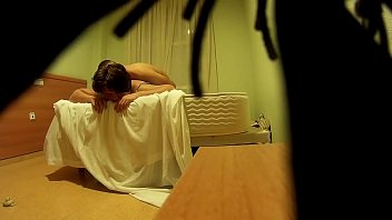 Voyeur in a hotel, caught the fat woman and the gay man eating her ass, her cock and her pussy…